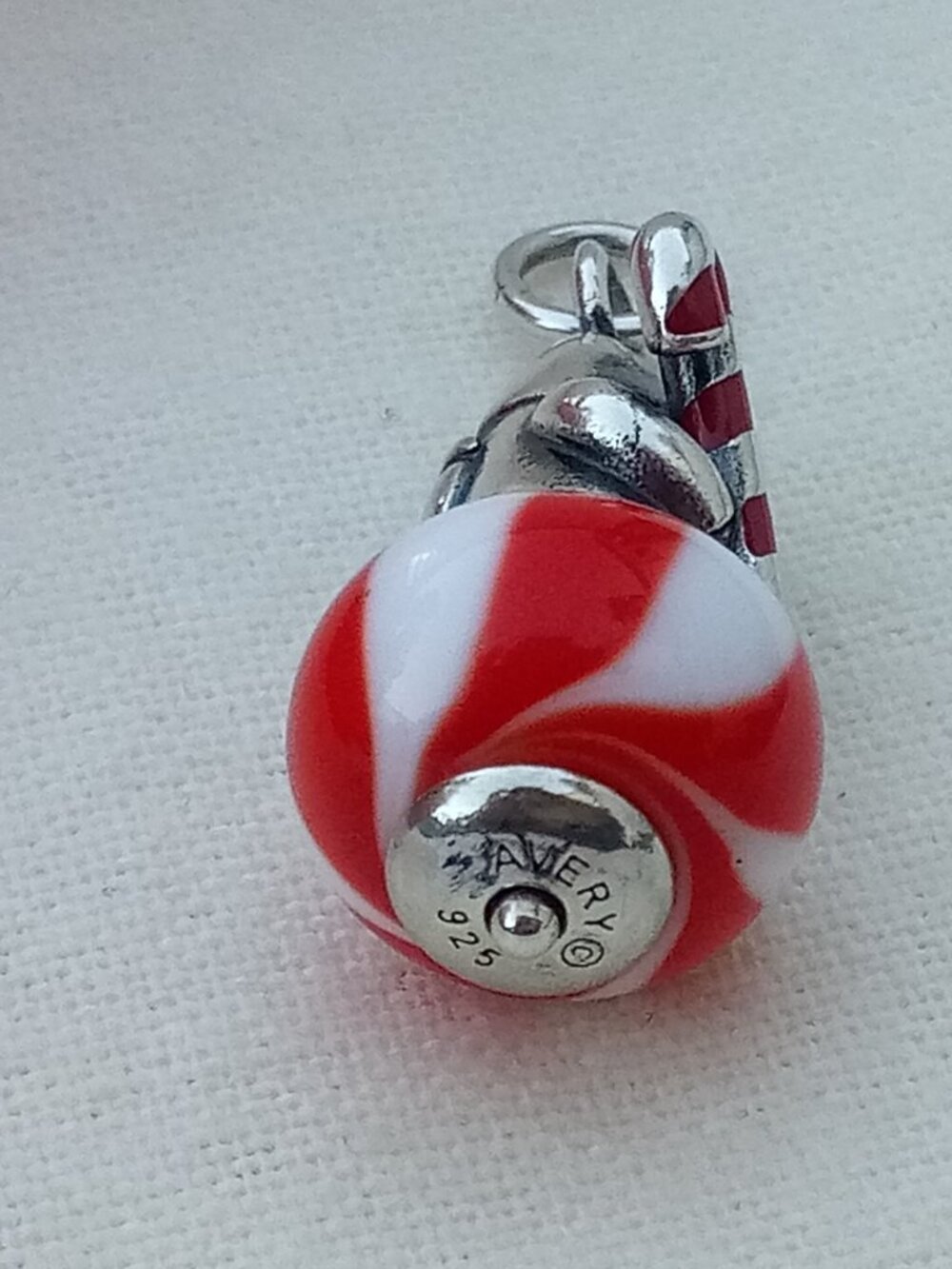 James Avery Retired Enamel Christmas Gnome Glass Art Charm new with tags - Picture 4 of 5